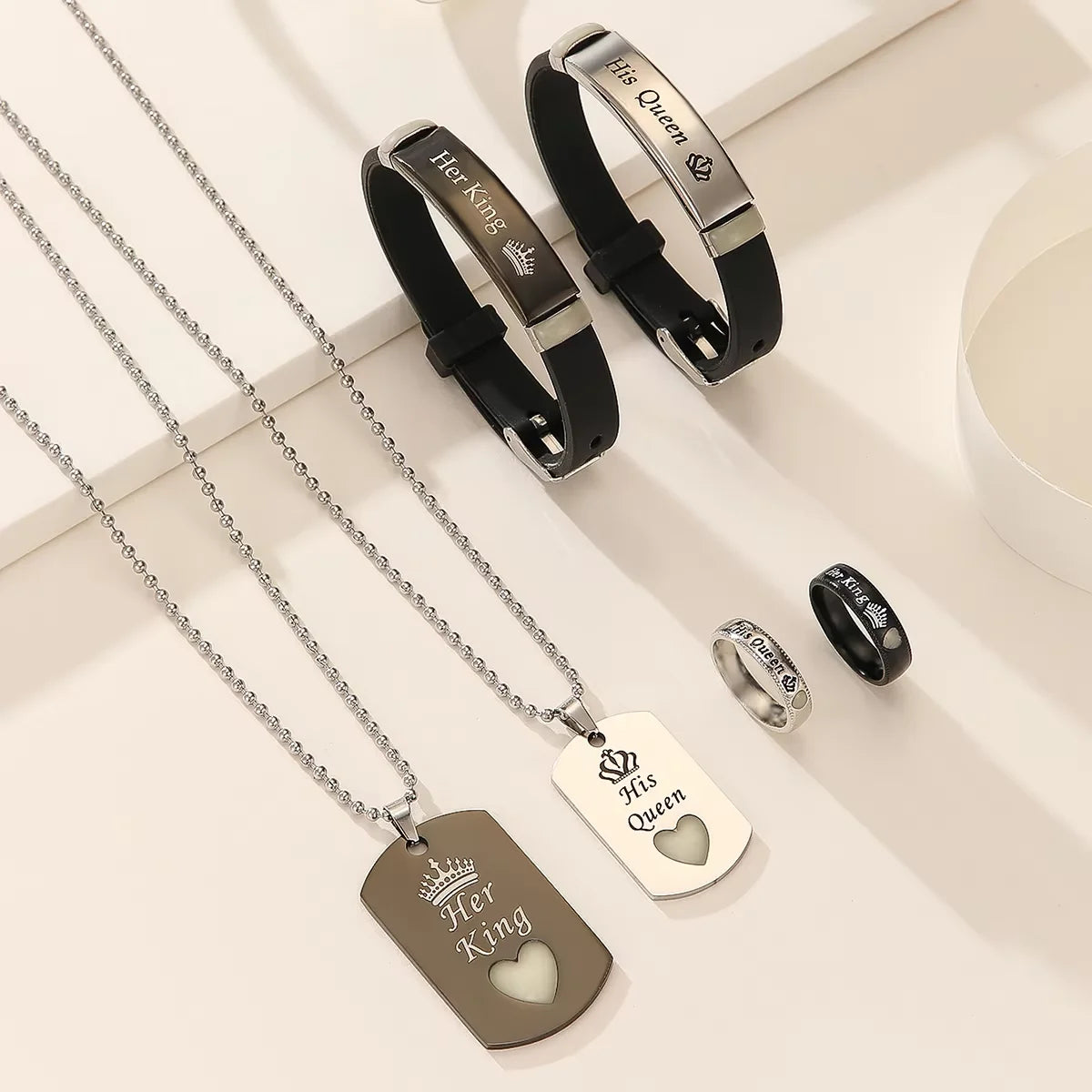 6-Piece Set Luminous Heart And Crown Design Her King His Queen Couple Necklace Ring Bracelet Women's Fashion Jewelry Set